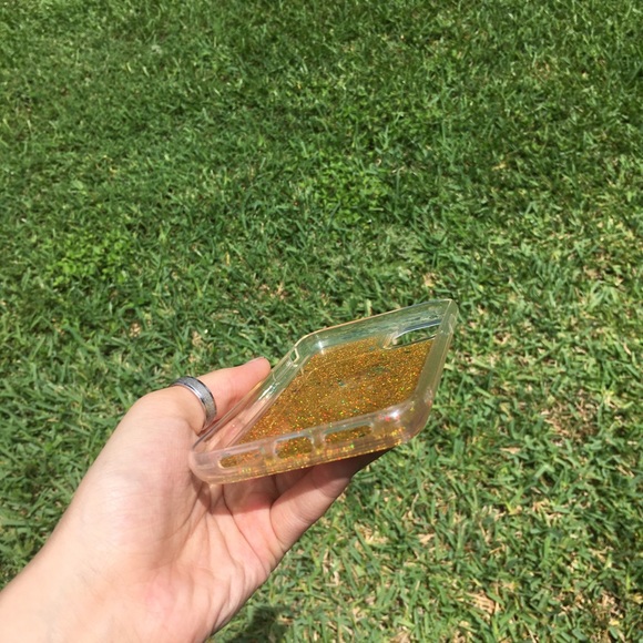 Winnie The Pooh Glitter Disney IPhone Case - Picture 14 of 15